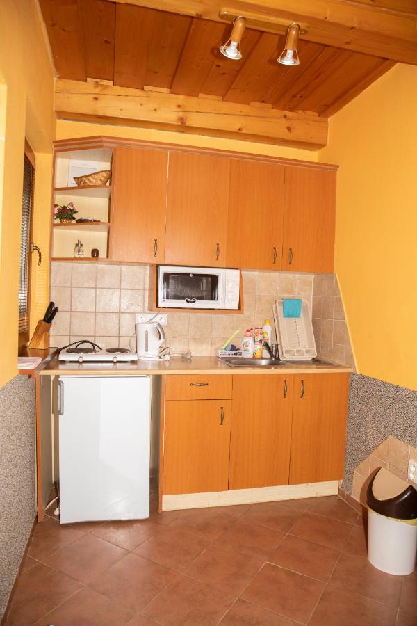 Apartmany Alma 维尼 外观 照片