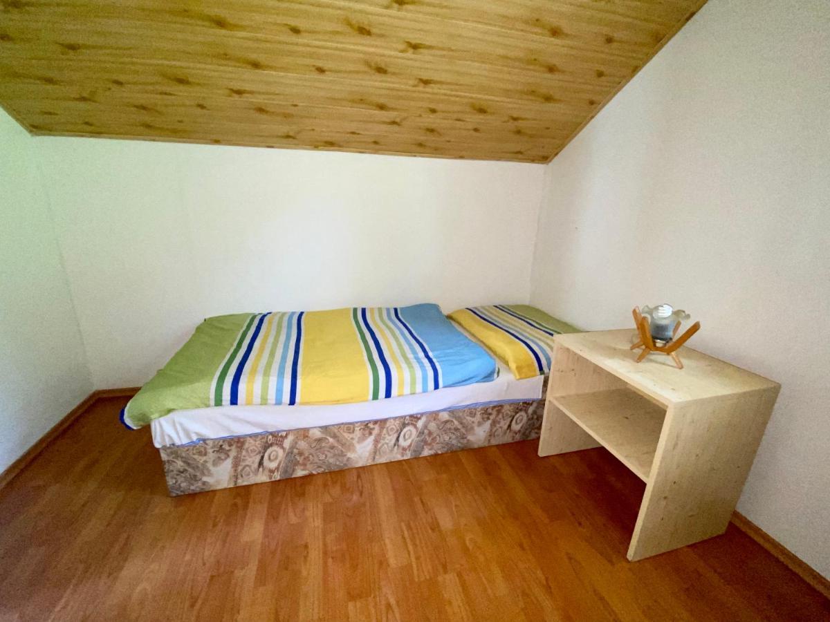 Apartmany Alma 维尼 外观 照片