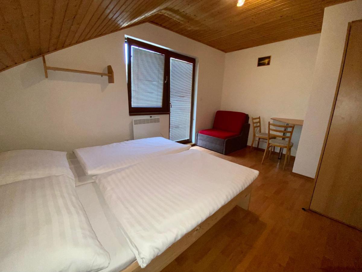 Apartmany Alma 维尼 外观 照片